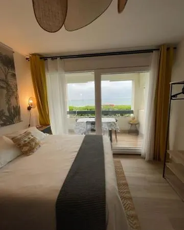 Face A La Plage Terrasse-Parking-Wifi-Draps Et Serviettes Hendaye Exterior photo
