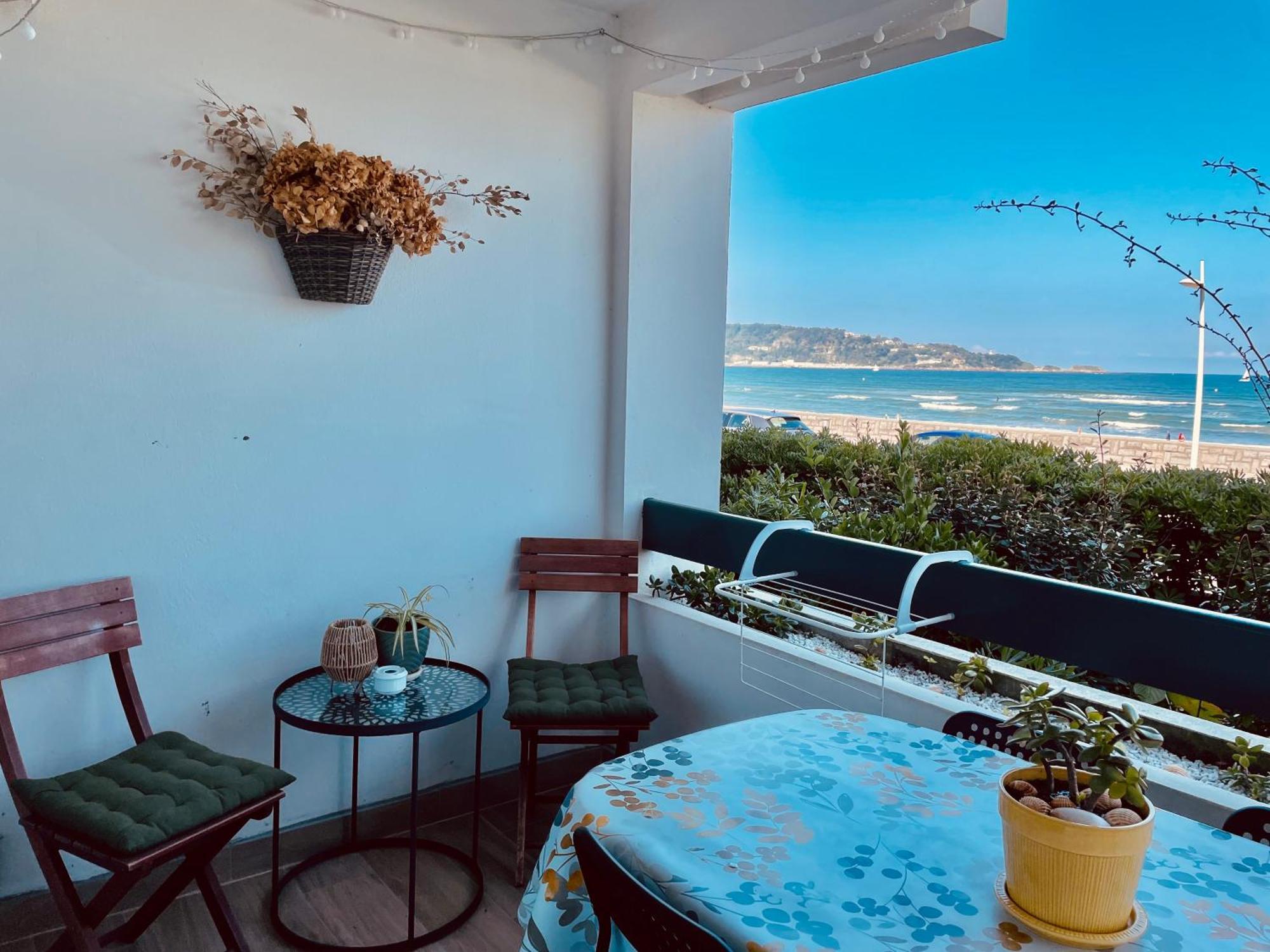 Face A La Terrasse-parking-wifi-draps Et Serviettes *